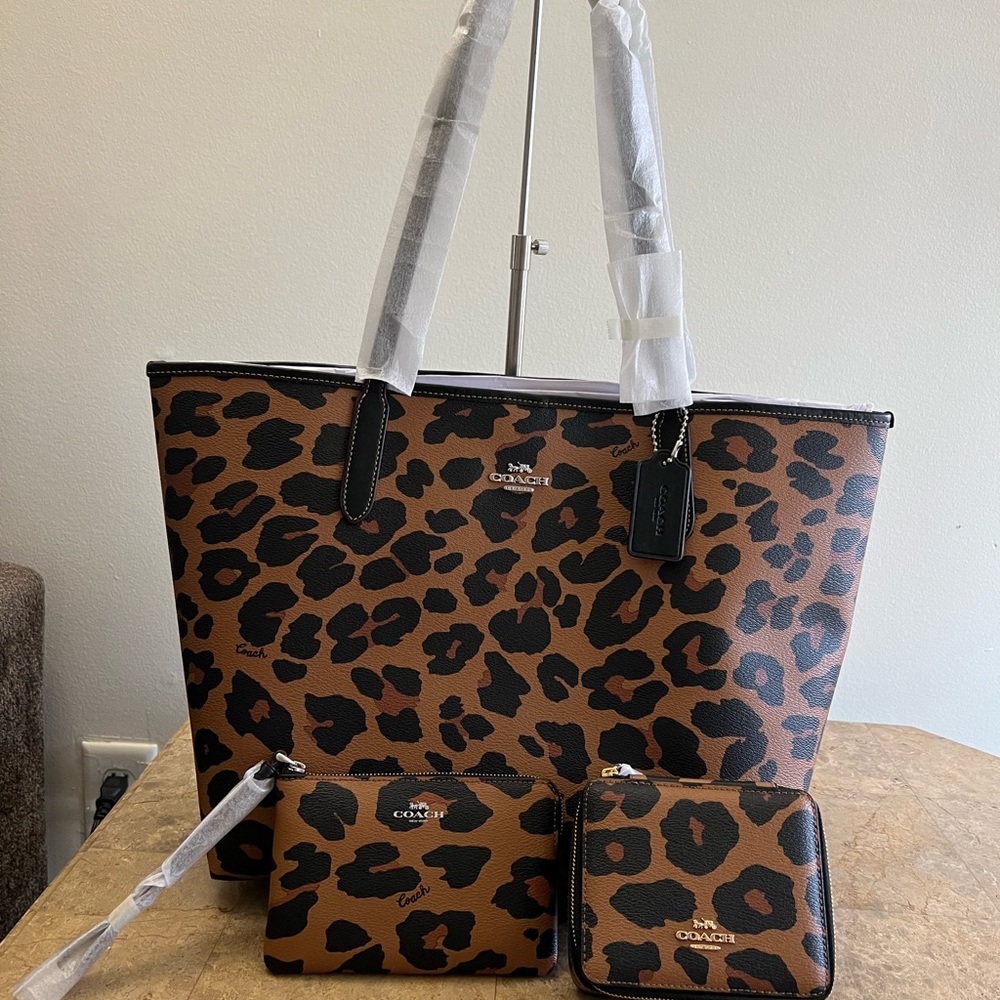 City Tote With Leopard Print + wallet  + jewelry box